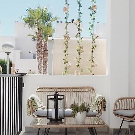 Modern Townhouse In Torrevieja, Costa Blanca Appartement Buitenkant foto